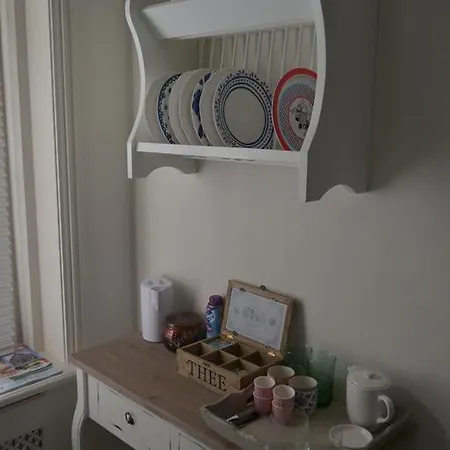 Studio Rose 'n Tree Bed & Breakfast *