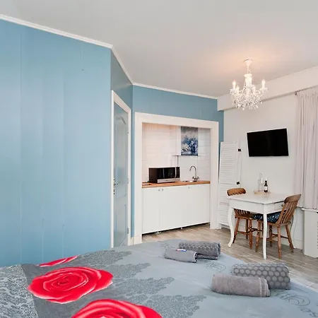 Studio Rose 'n Tree Bed & Breakfast